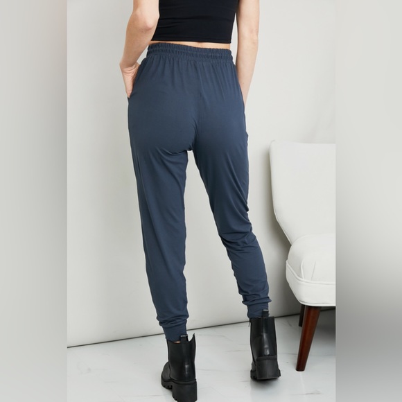 Comfy Drawstring Joggers Pants - Picture 2 of 6